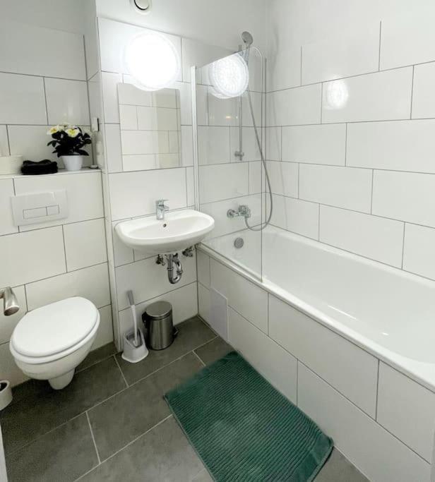 Grosse 3-Zimmer Wohnung, Zentrale Lage. Mülheim an der Ruhr Exterior photo