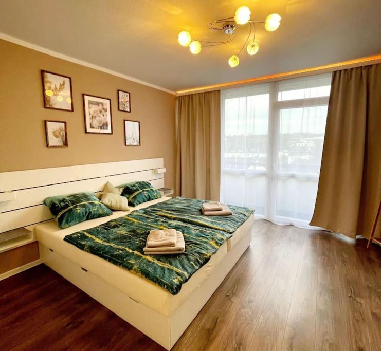 Grosse 3-Zimmer Wohnung, Zentrale Lage. Mülheim an der Ruhr Exterior photo